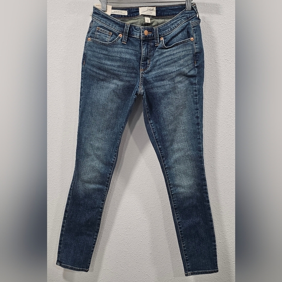 Universal Thread Mid Rise Curvy Skinny Jeans Women's Size 2/26 Regular NWT - Picture 1 of 10